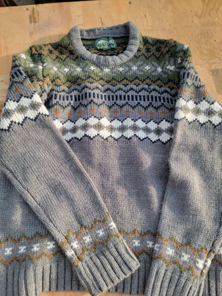 American Eagel Sweater