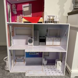 Rainbow high dollhouse 