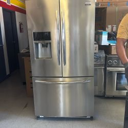 Frigidaire Refrigerator 