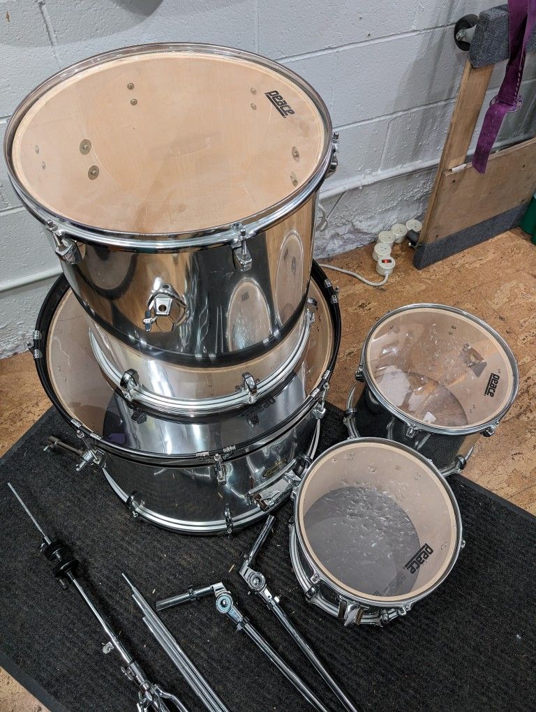 Drum Set - Chrome Wrap, 4 drums - Kick, Rack Toms 1&2, Floor Tom + Hi Hat Stand