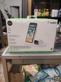 Belkin Apple Watch And Phone Stand