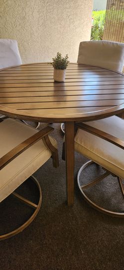 Hampton bay recliner patio set Round table