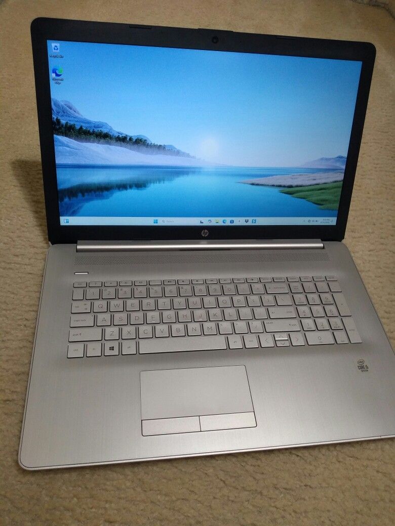Hp Laptop 17' intel Core  i5 8 Gb RAM  128Gb Ssd + 1tb Hd Windows 11 Working Great Charger Included