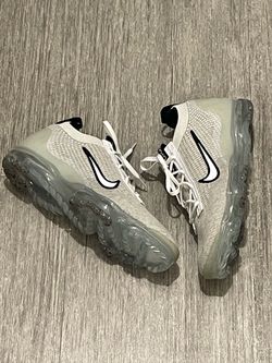 NIKE VAPORMAX 2021 FX MEN 12 / WOMEN 13 “NEW”