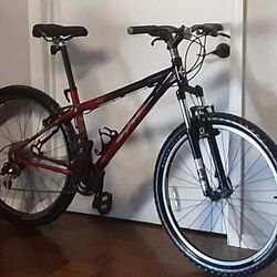 Garry FISHER. Wahoo  Genesis  26  M Frame 24 Speed