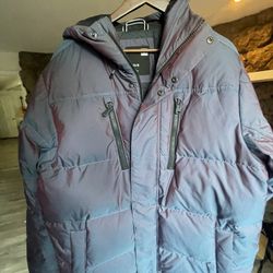 Under Armour Storm 700 Down Insulated  Hooded Winter Jacket 