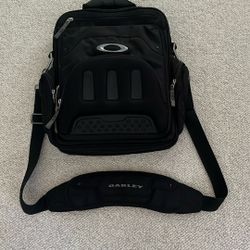 Oakley Rugged Laptop bag