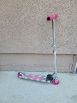 Razor scooter