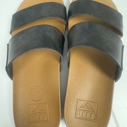 REEF Slippers Size 5