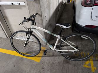 Diamondback women bike SM 15" ram size