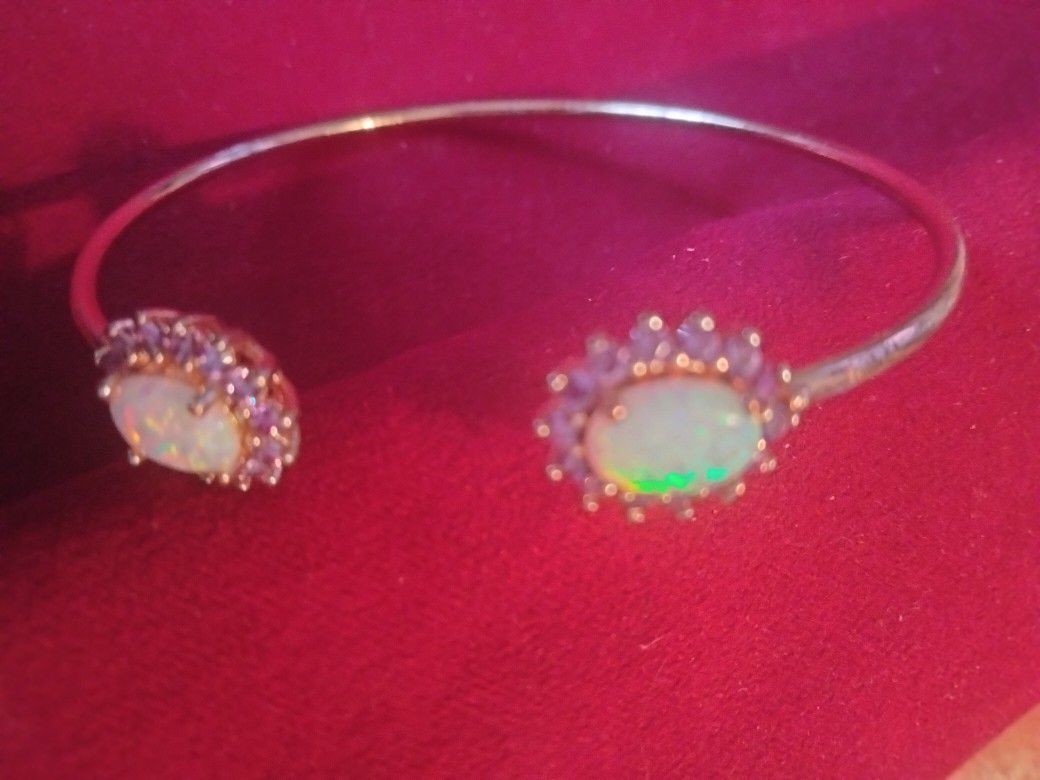 Opals And Amethyst Chips Gemstones Bangle 
