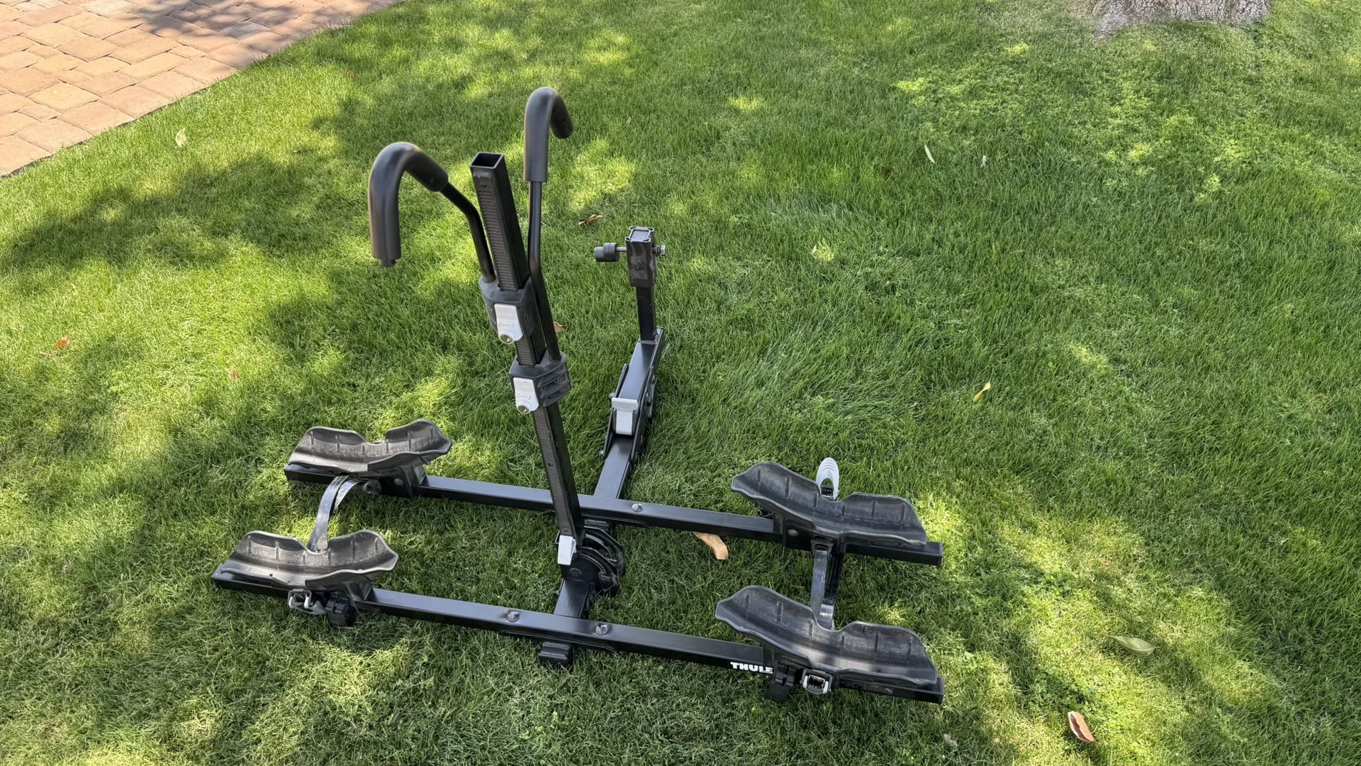Thule 2 Bike Hitch Mounted Rack