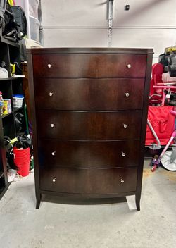 Crate & Barrel Colette Espresso 5-Drawer Chest / Dresser - Solid Wood!