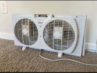 Twin Window Fan Excellent Condition 