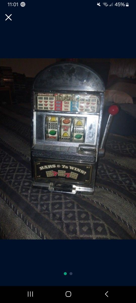 Toy Slot Machine(works Fine)