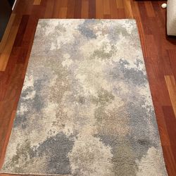 Rug 63inx93inch