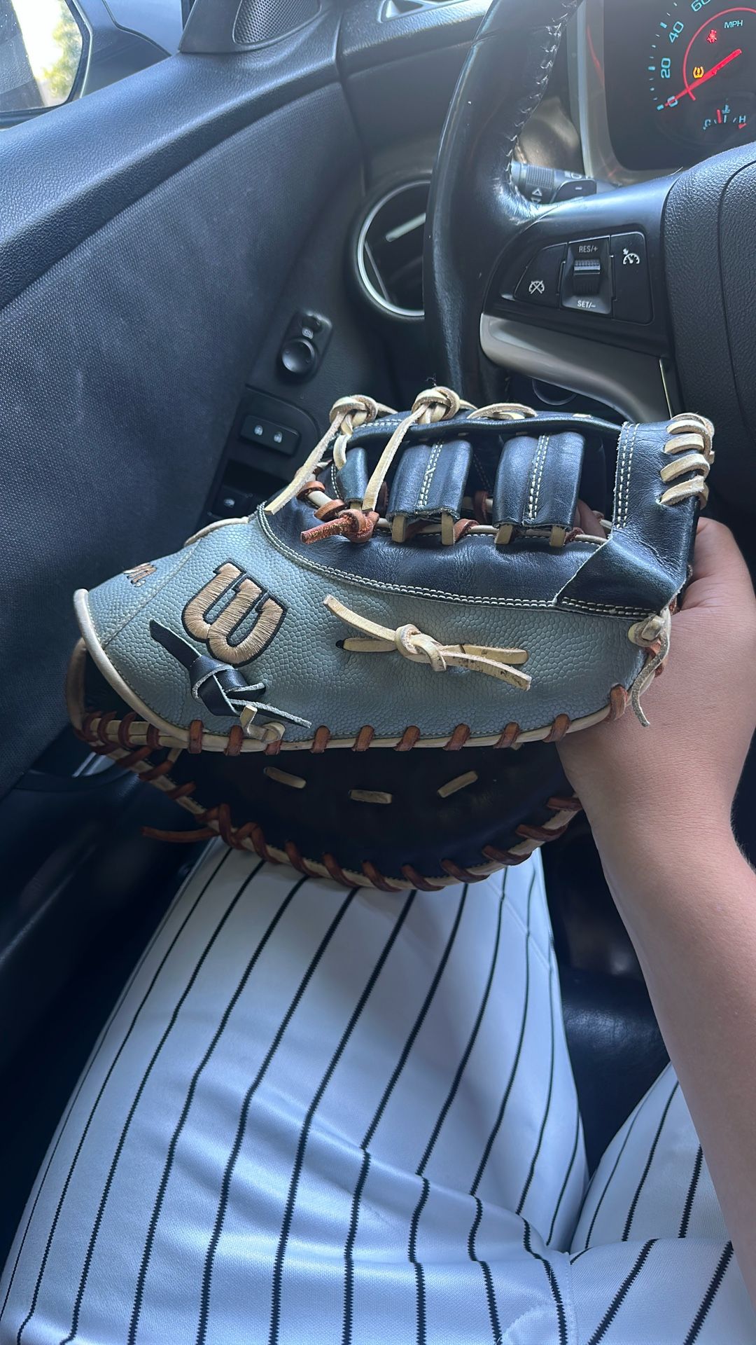 Wilson A2000 First Base Glove 12.5’