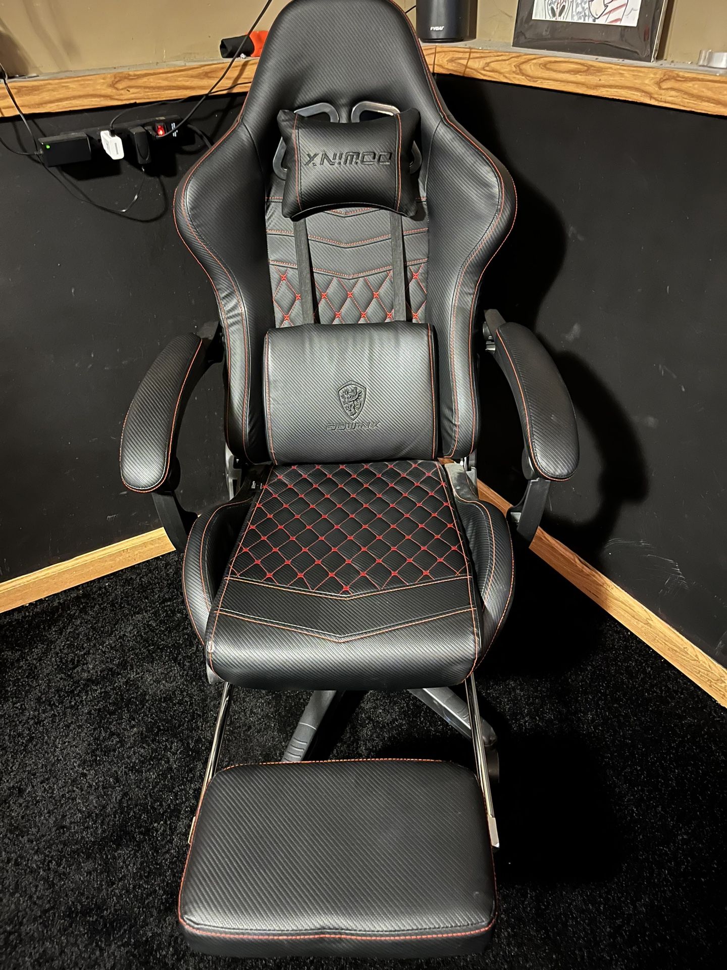 Black/red Gaming Chair