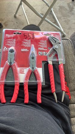 Pliers