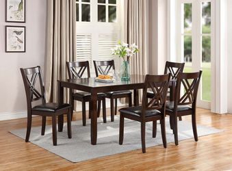 Casual dining set seats six people