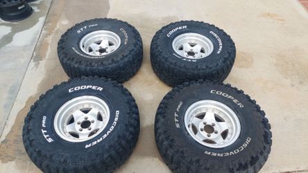 35x12.5 15 tires and wheels