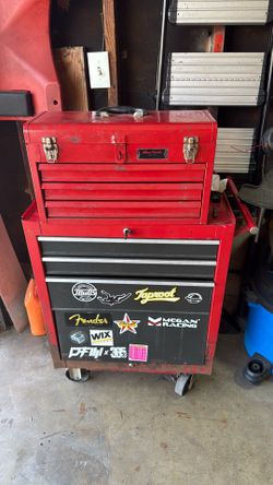 Tool chests