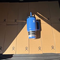 Hydro Flask Tumbler with Handle and Straw x30 available