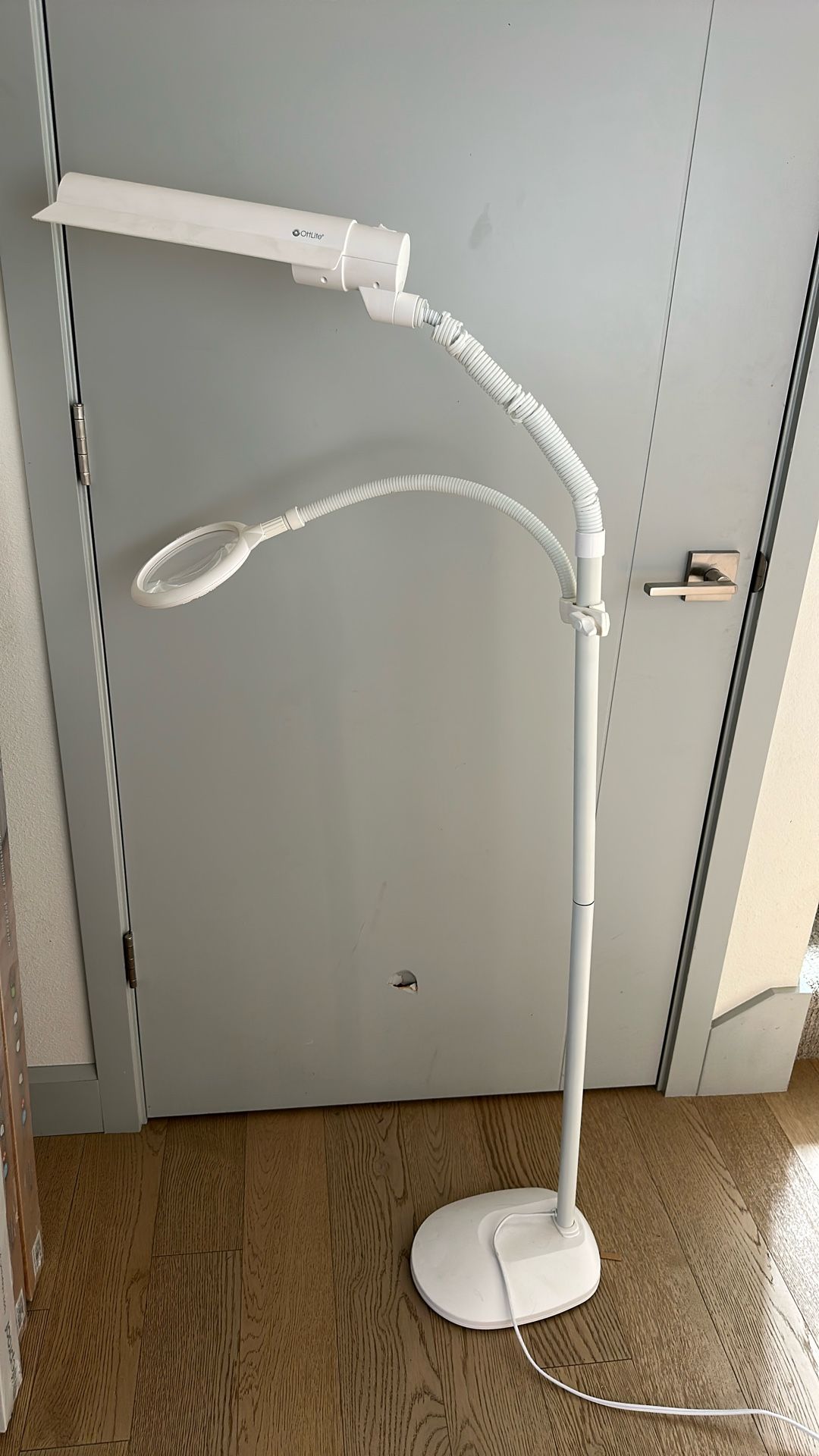 Ottlite Crafting Light