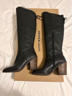 Knee high lace up boots - 9M