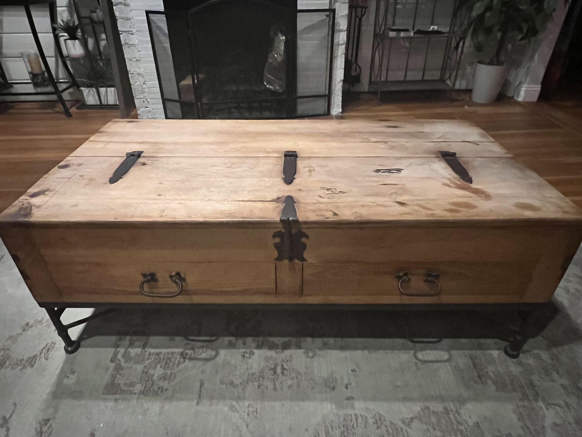 Rustic Coffee Table Set