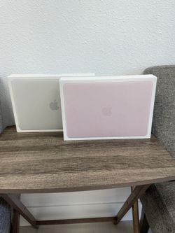 Apple - MacBook Neo 13" Laptop - A18 Pro Chip (New) 6‑core CPU and 5‑core GPU | 8GB Memory | 256GB SSD Silver
