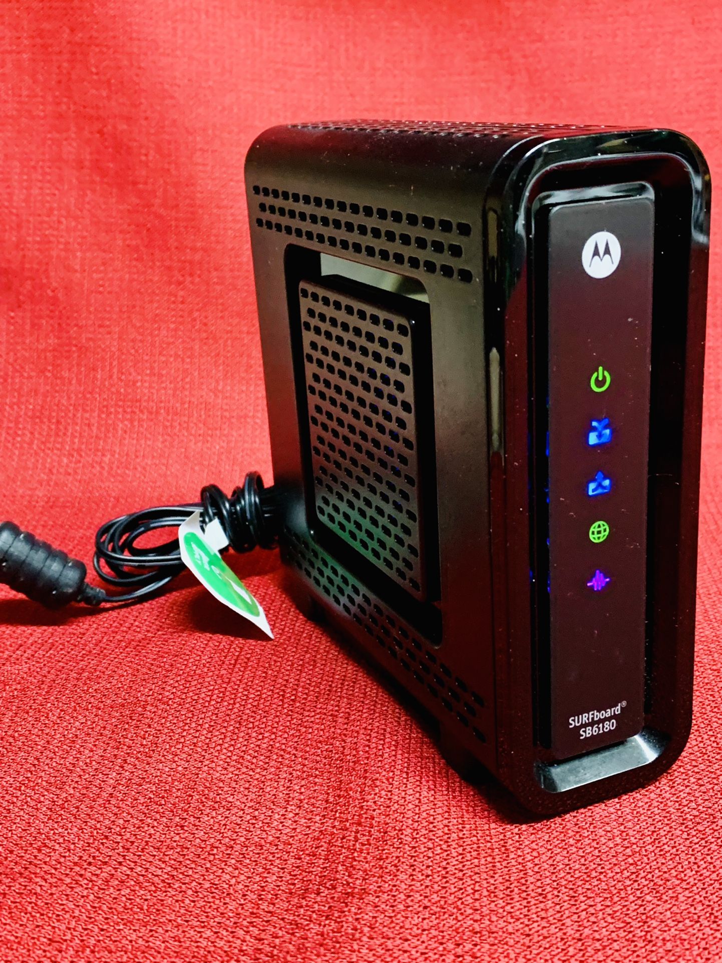 Motorola SURFboard SB6180 DOCSIS 3.0 Cable Modem w/ A/C Adapter