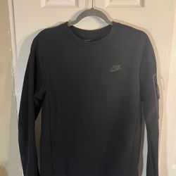 Black Nike Tech Crewneck Fleece 