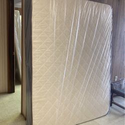 NEW QUEEN SIZE MATTRESS (COMFORT - FIRM )  DELIVERY OPTION AVAILABLE 😊 SE HABLA ESPAÑOL 
