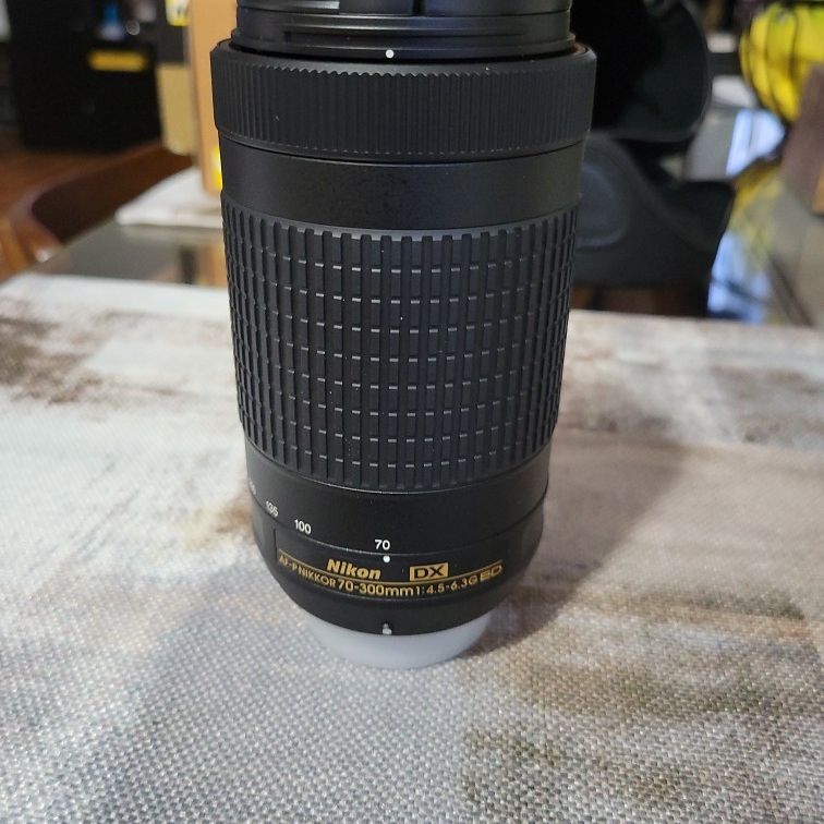 Nikkor Lens 70-300mm