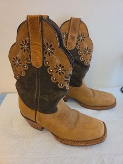 Texas Country studded boots women 6