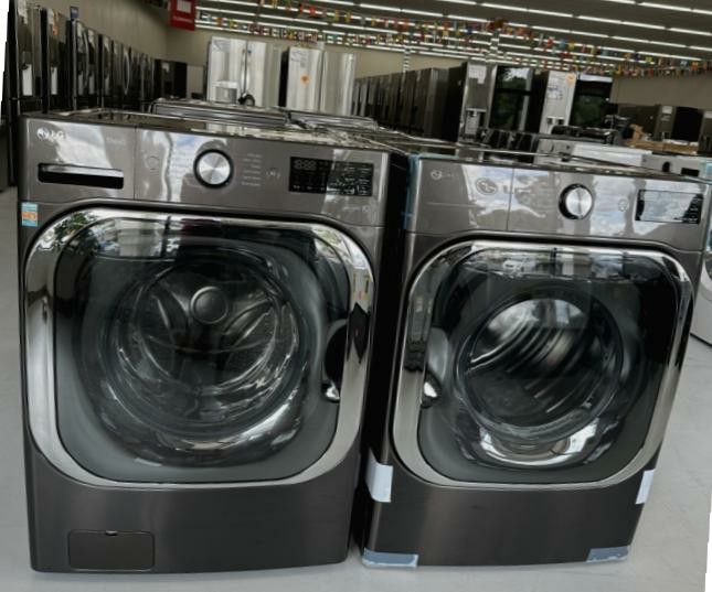50% OFF-LG Mega Front Load Washer and Dryer Set-SCRATCH N DENT