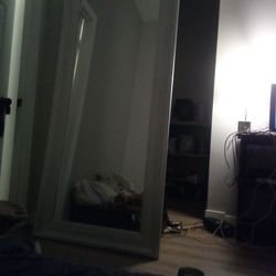 8 Foot Tall Stand Up Mirror For Sale. 100$$. Obo. Stay By Echo Park U Must Get It