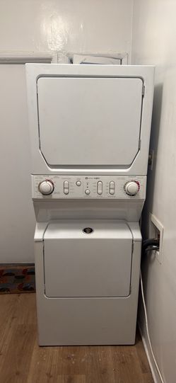 Maytag Neptune Series Stacked Washer & Dryer