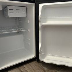 Kenmore Mini Fridge