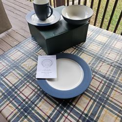 Noratoke Stoneware 2x Place Settings Blue 8484