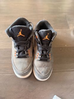 Air Jordan 3 Black Orange Sneakers