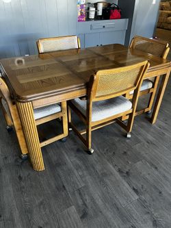 Beautiful Oak Table