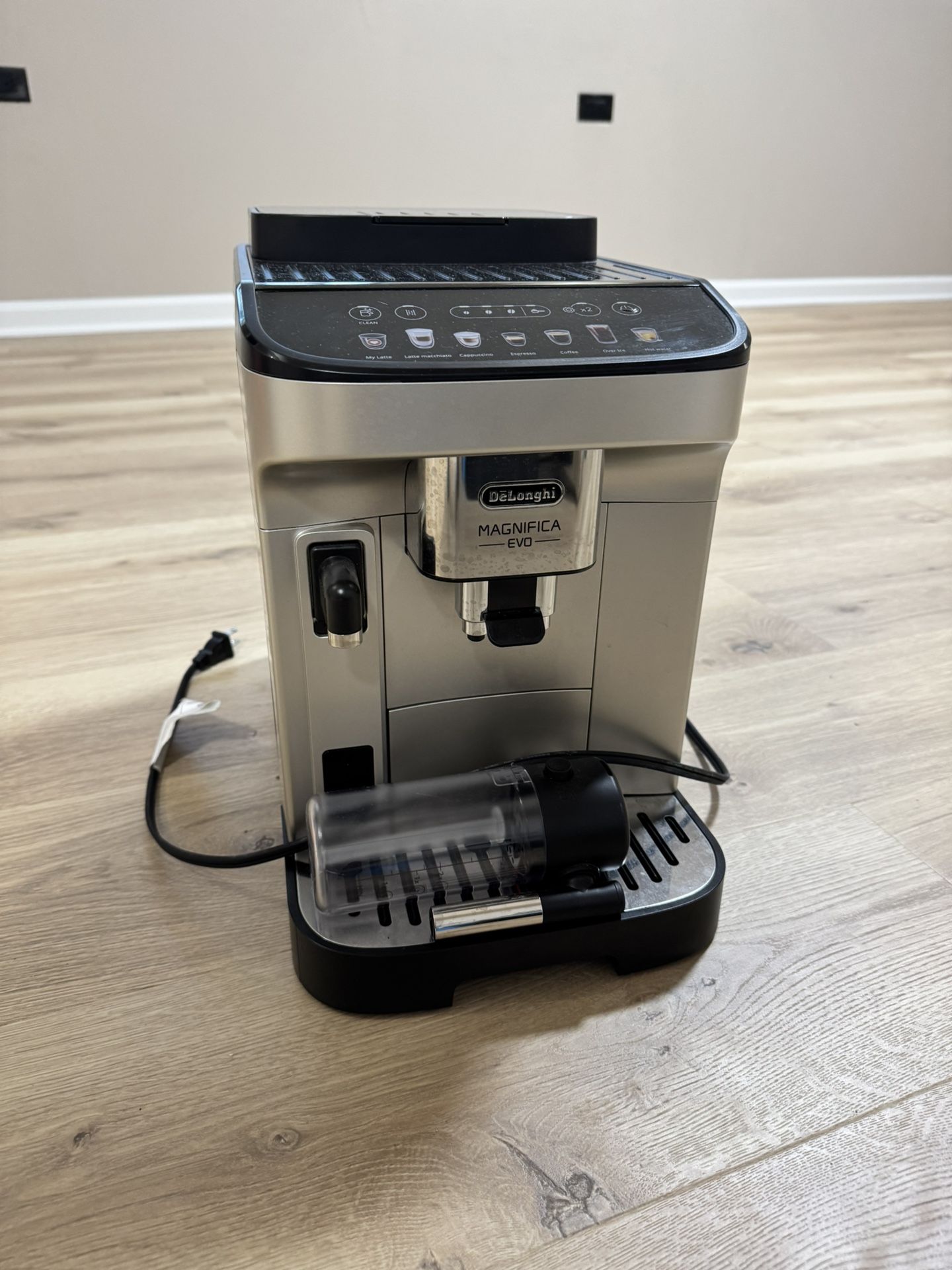 Delonghi Magnifica Evo Espresso/Coffee Machine