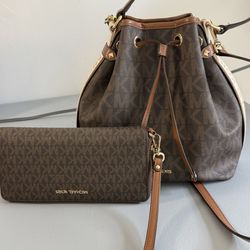 PURSE 🚨 TODAY ONLY DEAL – MICHAEL KORS Bucket Bag + Matching Wallet 🚨