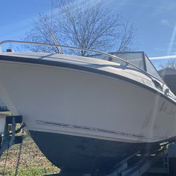 22ft Cuddy Cabin Boat With Ford Motor- I-O Outdrive