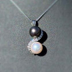 Art Deco Jewelry 18k solid white gold natural white Tahitian pearl natural diamonds 0.30CTW yin yang  Pendant charm
