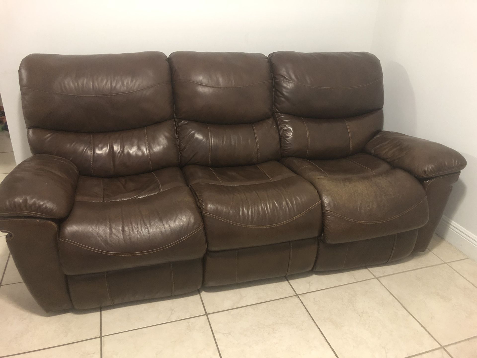 Reclinable Couch