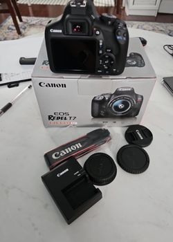Canon EOS Rebel T7 DSLR Camera 
