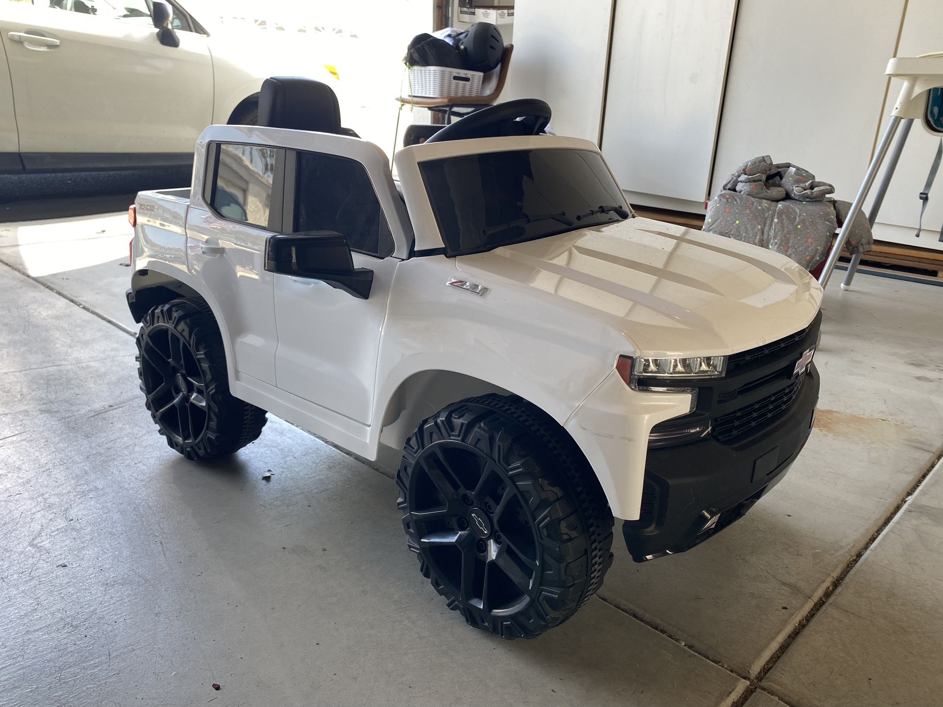 Kids Chevy Silverado Trail Boss Electric Car